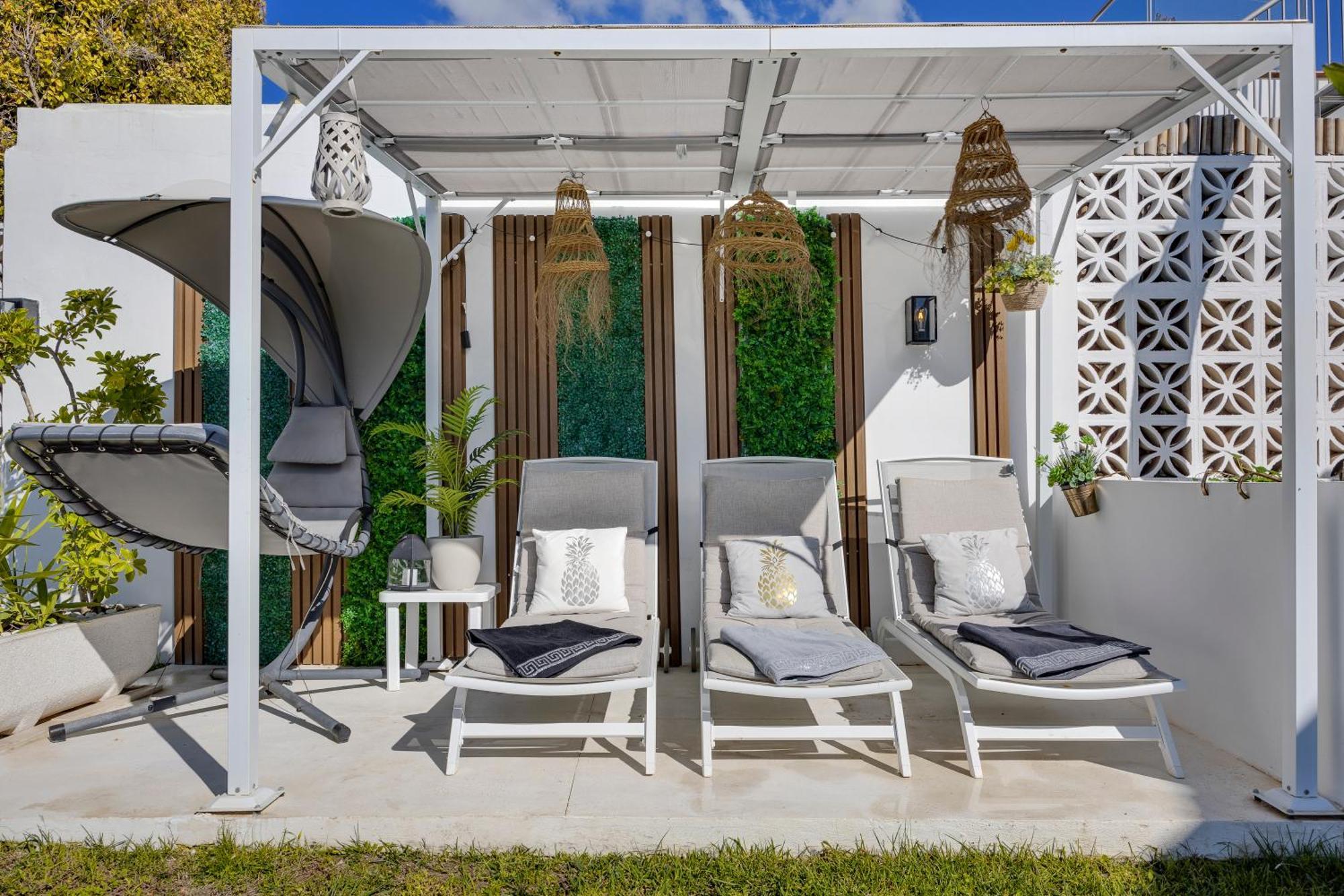 Villa Casacara Marbella Beachside Costabella -Spain Exterior foto